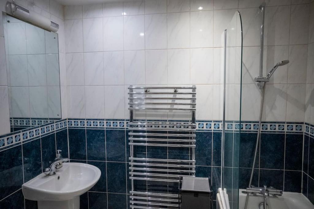 1-Bed Flat In Ocean Village Σαουθάμπτον Εξωτερικό φωτογραφία
